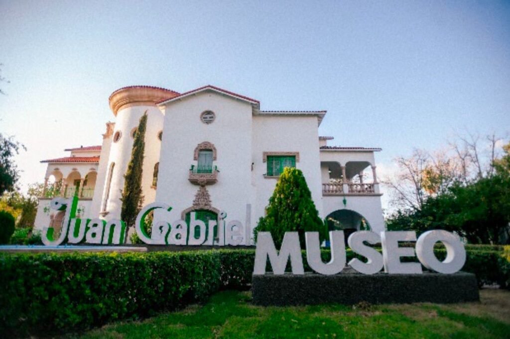 Exterior del museo de Juan Gabriel